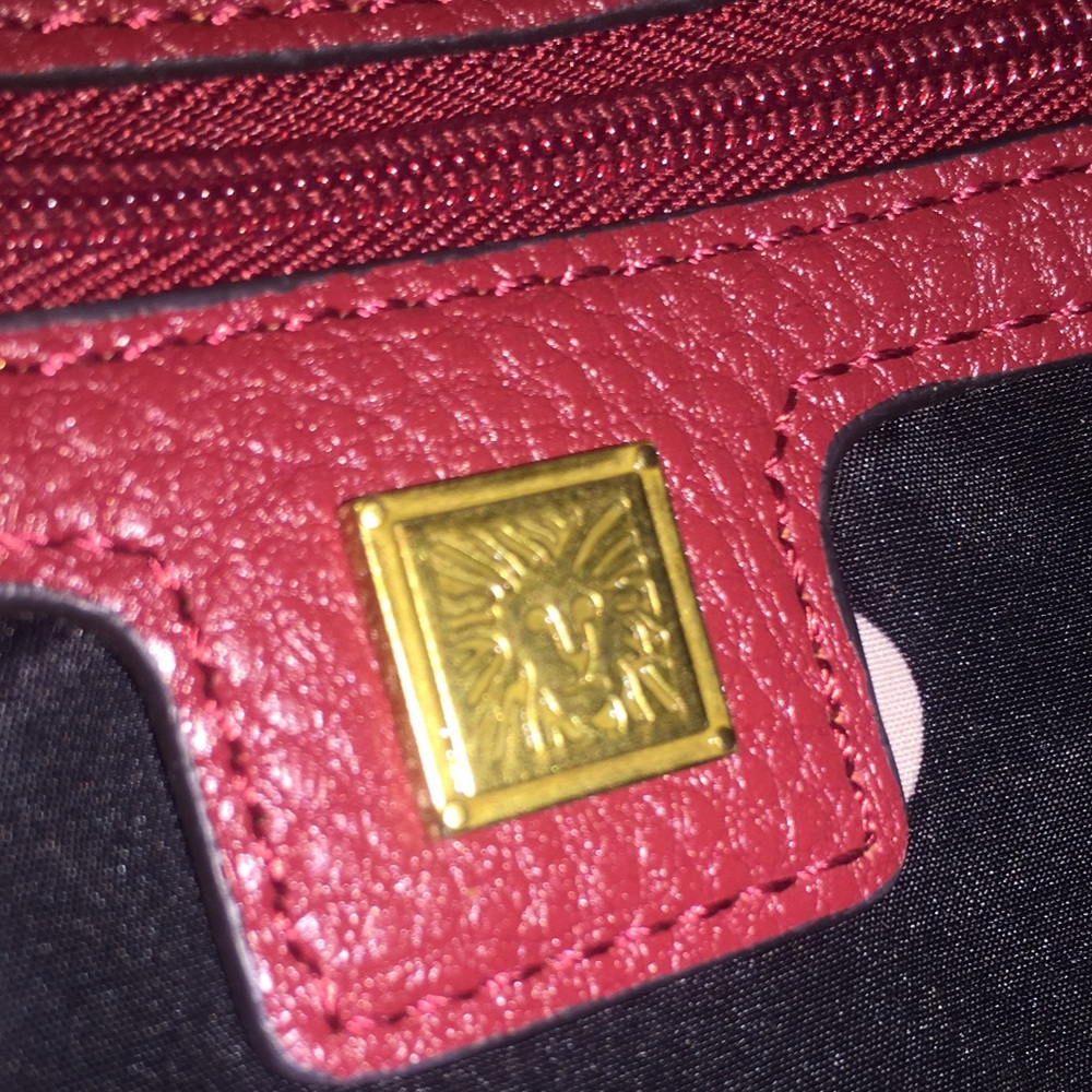 Anne Klein’s Red Simulated Leather Zippered Tote - Picture 6 of 10